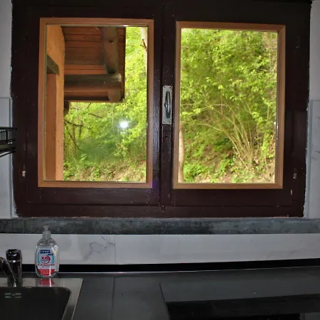 Lovely 1-bed In Apartman *