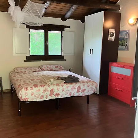 Lovely 1-bed In Borgo Val di Taro