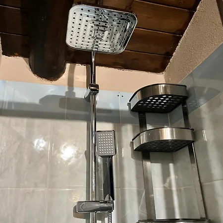 Apartman Lovely 1-bed In Borgo Val di Taro